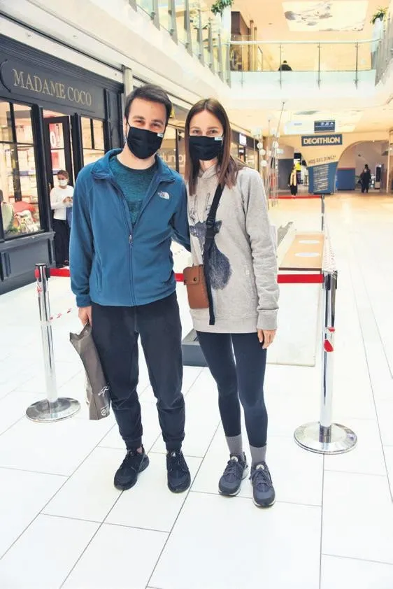 Serdar Ortaç ve Seçil Gür önceki gün Tarabya- Bebek hattında bisikletle tura çıktı-4