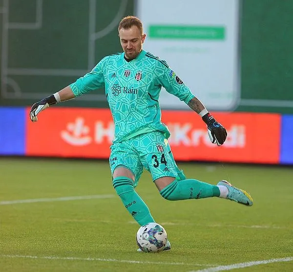 Kartal formunu buldu: Beşiktaş'ta 7 futbolcu deneyimli hocanın gelmesiyle birlikte uçuşa geçti!-3