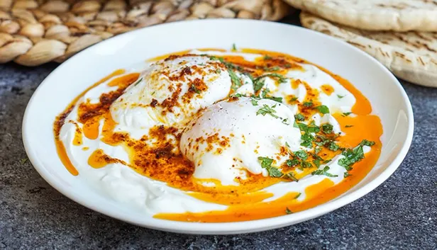 cilbir-nasil-yapilir-masterchef-cilbir-tarifi-ve-malzemeleri-1629751309199.jpg Çılbır nasıl yapılır? MasterChef Çılbır tarifi ve malzemeleri neler? Çılbır hangi yöreye ait?-4