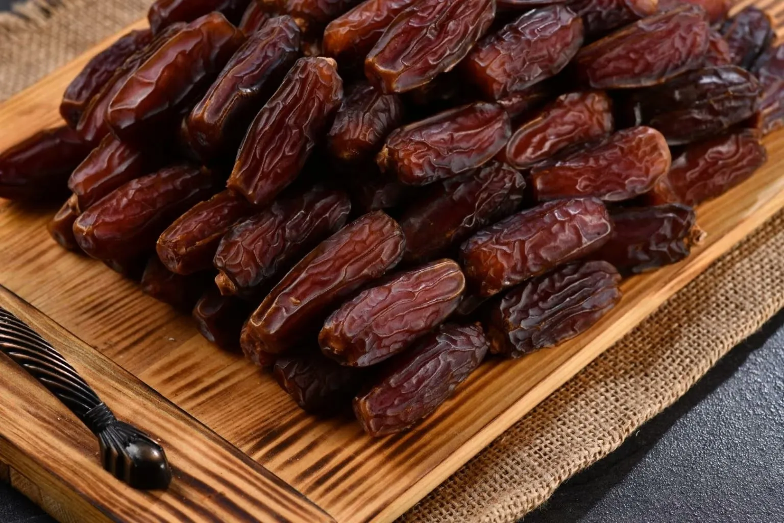 Hurma ile güçlenin