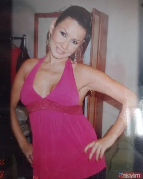 Müge Anlı da lepiska saçlarıyla '20'li yaşlar challenge' akımına uydu! Güzelliğiyle mest eden Müge Anlı'nın gençliği ve Esra Erol... - 8