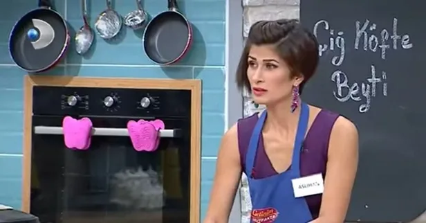 gelinim-mutfakta-17-eylul-cuma-puan-durumu-gelinim-mutfakta-haftanin-birincisi-kim-oldu-kim-elendi-altin-ve-bilezikleri-kim-aldi-1631877730047.jpg Gelinim Mutfakta 17 Eylül Cuma puan durumu: Gelinim Mutfakta haftanın birincisi kim oldu, kim elendi? Altın ve bilezikleri kim aldı?-5