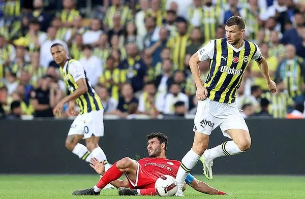 bosna-hersekli-santrfor-edin-dzeko-ilk-5-mactaki-performansiyla-tarihe-gecti-7-gol-katkisi-ile-zirveyi-niang-i-1695682915683.jpeg Bosna Hersekli santrfor Edin Dzeko ilk 5 maçtaki performansıyla tarihe geçti! 7 gol katkısı ile zirveyi Niang ile paylaştı-4