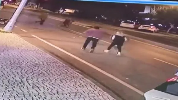 Büyükçekmece'de sokak ortasında dehşet! Ret cevabı alan adam eski eşini dövdü-5