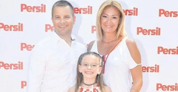 Pınar Altuğ, eşi Yağmur Atacan ve kızı Su ile birlikte mutluluk pozu verdi