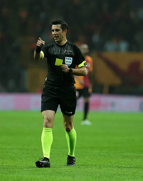 Ali Palabıyık hangi takımı tutuyor? Trabzonspor Fenerbahçe maçının hakemi Ali Palabıyık kimdir?-2