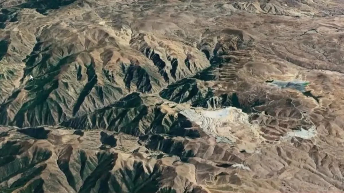 İZLE I Reisi'yi taşıyan helikopter düştü! İşte helikopterin düştüğü arazi...