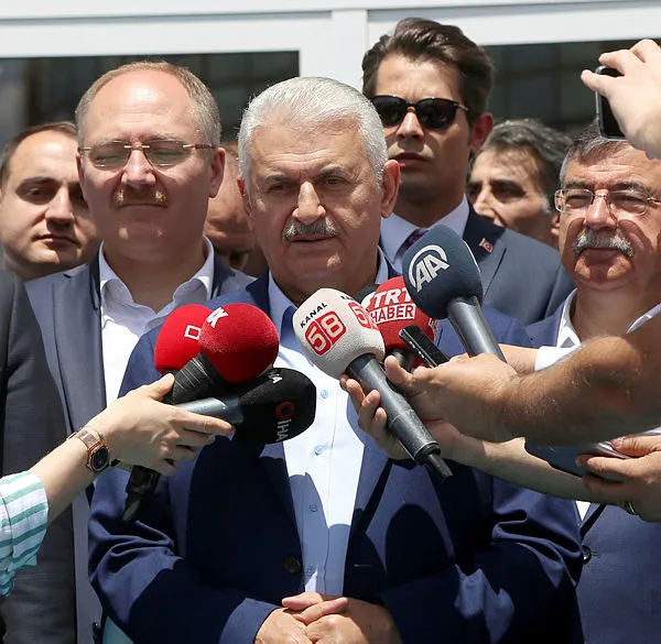 Son dakika haberi: Binali Yıldırım'dan "İmamoğlu ile ortak canlı yayın yapacak mısınız?" sorusuna yanıt-1