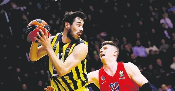 Fener Rusya’da dondu