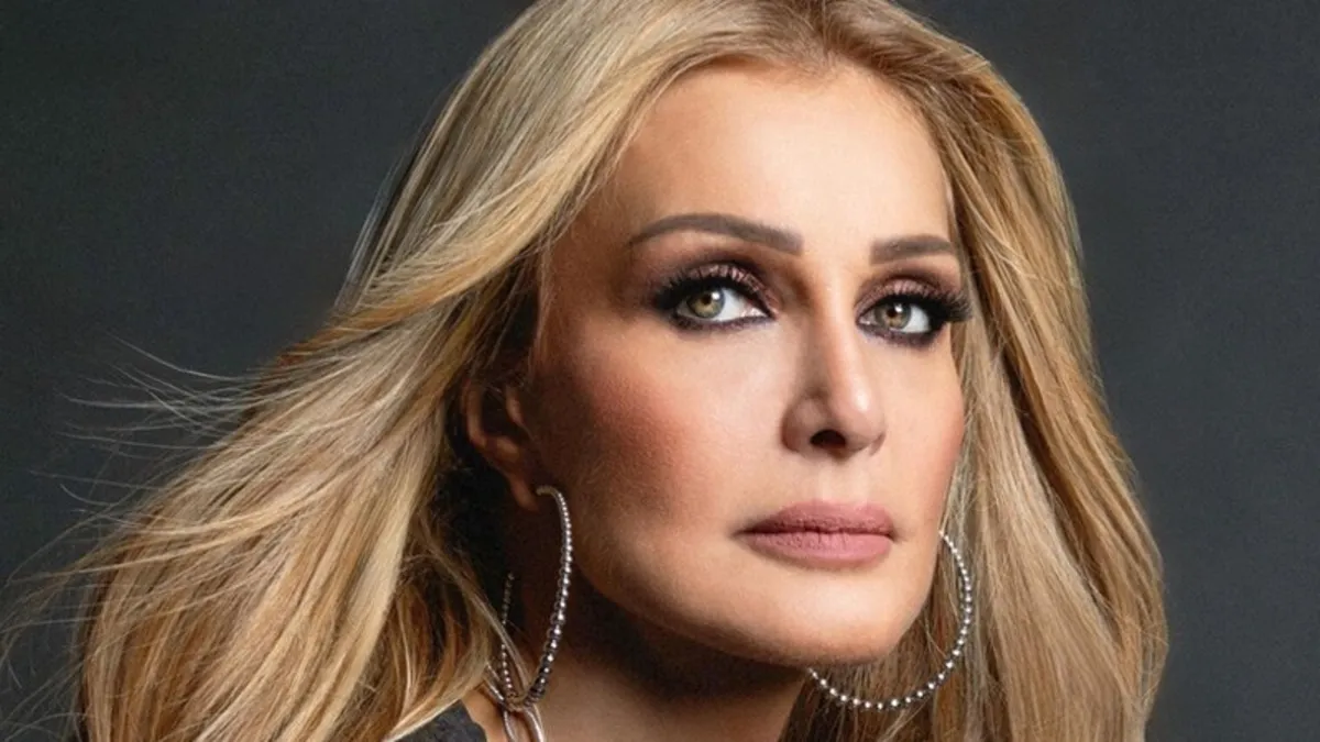Harbiye'de ünlü yunan şarkıcı Natasa Theodoridou ve Yalın dü