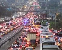 İstanbul’da trafik çilesi! Durma noktasına geldi