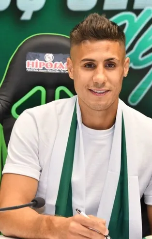 Konyaspor'a kötü haber! 6 ay sahalardan uzak kalacak