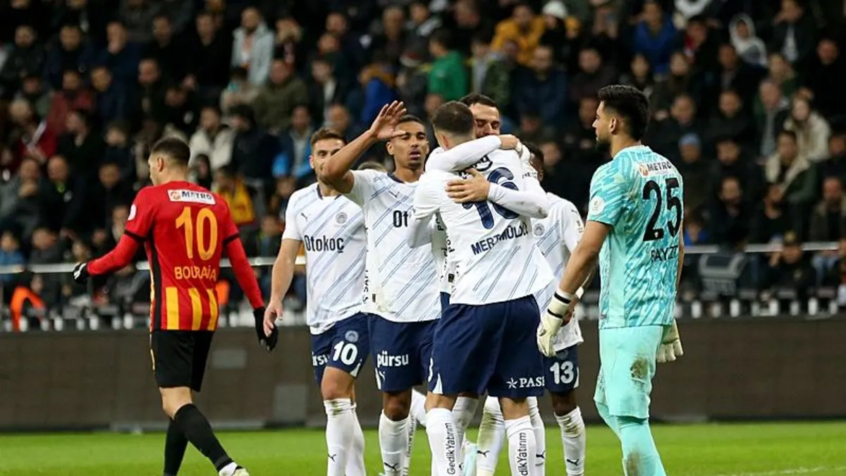 Fenerbahçe Kayseri'de ilkleri yaşadı!