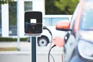 Başkan Erdoğan’ın imzasıyla Resmi Gazete’de yayımlandı! Kamuda elektrikli araç dönemi!