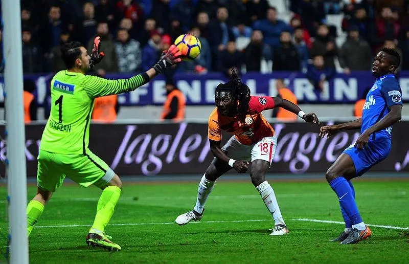 Cimbom ağır yaralı