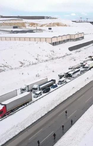 Sibirya soğukları Türkiye'de etkisini gösterdi! Yurdun dört bir yanı buz tuttu