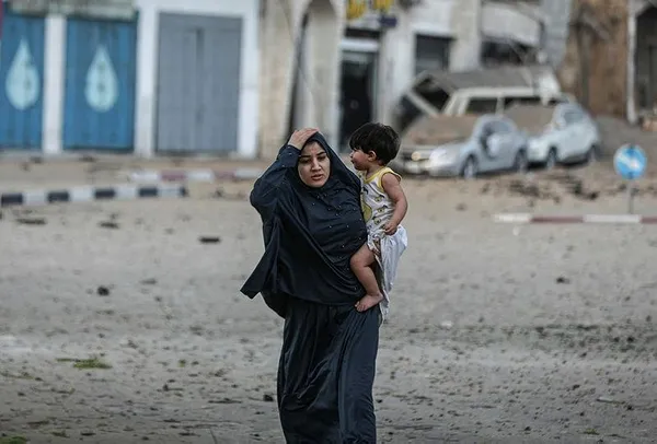 filistinde-cocuklar-sehit-duserken-almanya-siyonist-teroristleri-kolluyor-israil-kendini-savunma-hakkina-sahiptir-1620833652393.jpeg Filistin'de çocuklar şehit düşerken Almanya, siyonist teröristleri kolluyor: "İsrail kendini savunma hakkına sahiptir"-4