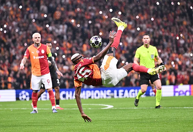 Galatasaray'ın yıldızına astronomik bonservis! Transferi için sıraya girdiler - 20