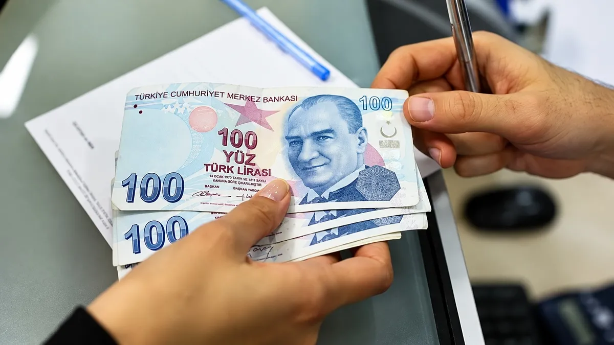 VGM yükseköğrenim burs başvurusu başladı: Üniversite öğrencilerine aylık 4 bin TL destekte 31 Ekim son gün ve şartlar-5