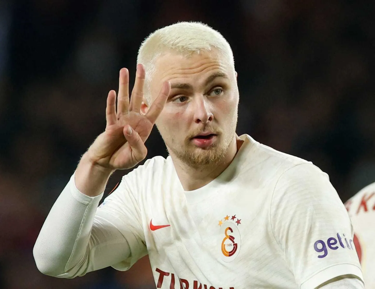 Lecce Nelsson’un peşinde