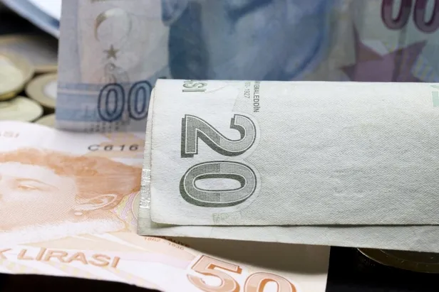 sigorta-baslangici-2000-2020-arasi-olanlara-erken-emeklilik-sansi-cikti-baslangici-5-yil-one-cekiyor-gun-yas-p-1688450865970.jpg Süreyi 5 yıl öne çekecek! SGK sigorta başlangıcı 2000-2017 arası olana erken emeklilik müjdesi geldi! Yaş prim gün SGK tablosu...-5