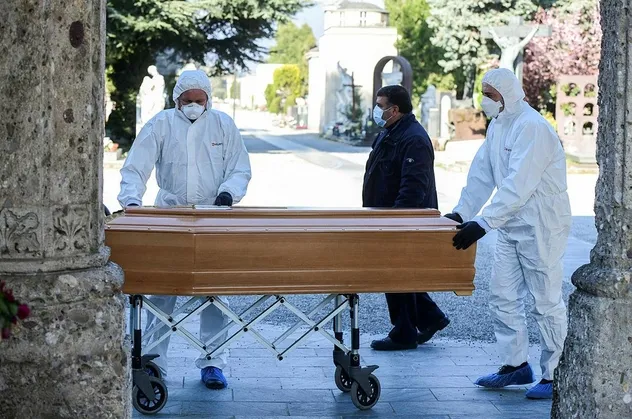 Son dakika: Sağlık Bakanlığı açıkladı! Koronavirüsten ölenler ceset torbası ile defnedilecek