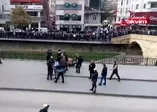 Sokak ortasında tartıştığı kişiyi vurdu