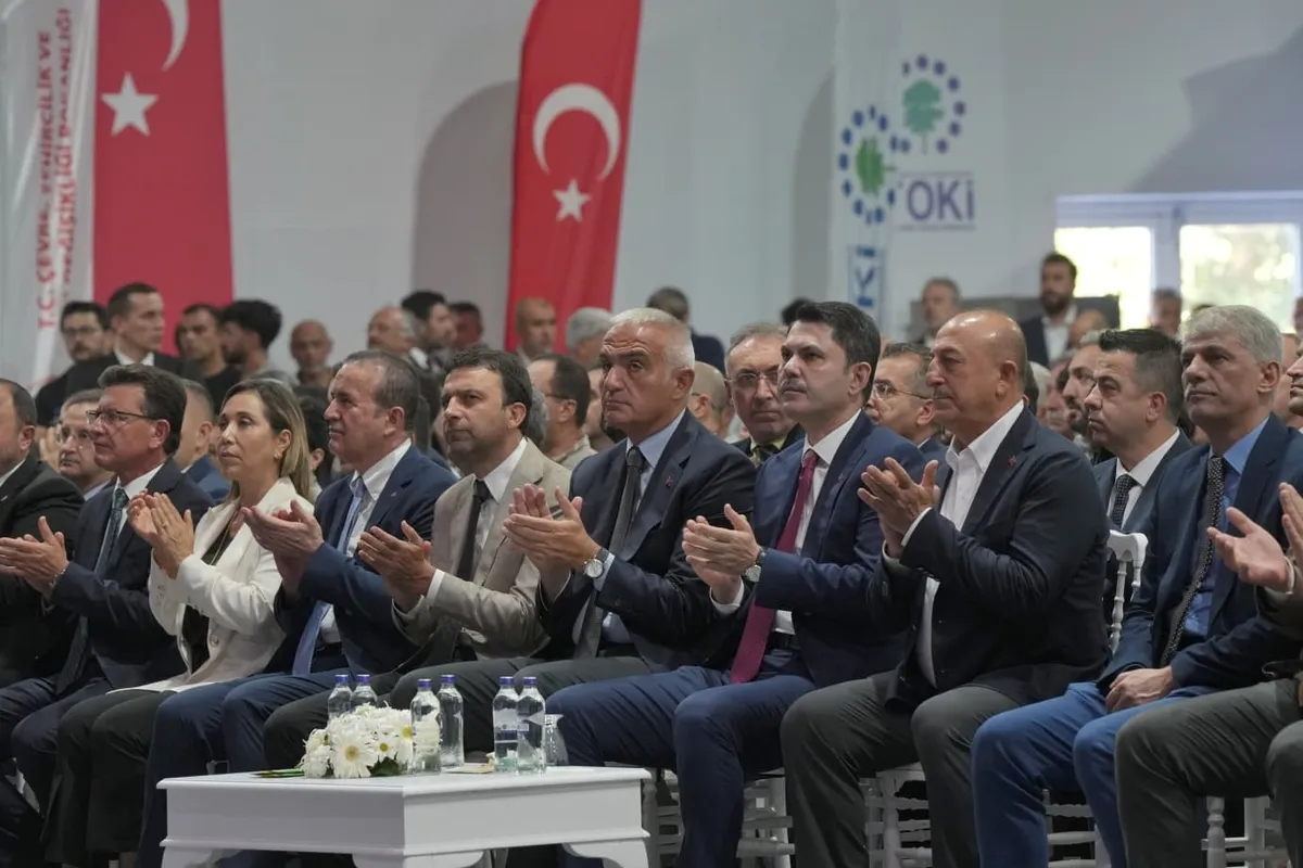 antalya-cop31e-yatirimlarla-hazirlaniyor-38-kilometrelik-yol-tamamlandi-100-bine-yakin-ziyaretci-bekleniyor-1788598892234.jpeg Antalya COP31'e yatırımlarla hazırlanıyor: 38 kilometrelik yol tamamlandı, 100 bine yakın ziyaretçi bekleniyor-6