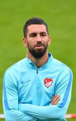 Arda Turan milli takıma dönecek mi?