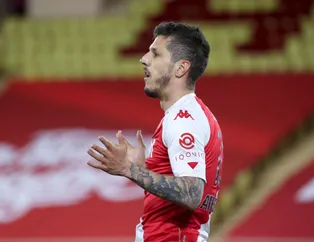 Fenerbahçe'den transferde iki bomba birden! Forvet ve orta sahaya dünya yıldızı