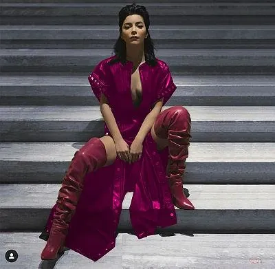 cirkin-oyun-pubgdeki-puta-tapma-ritueli-tepki-cekti-1591224911371.jpeg Çirkin oyun! Merve Boluğur, Ece Seçkin, Burcu Esmersoy'un da oynadığı PUBG'deki puta tapma ritüeli tepki çekti-2