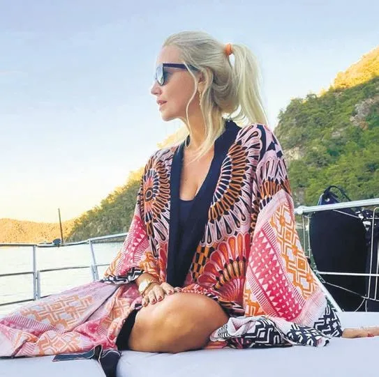 tescilliguzel-tugce-aral-ibrahim-tatlisesin-filmine-gondermede-bulundu-yaptigi-paylasim-takipcilerini-guldurdu-1632780999914.jpeg Tescilli güzel Tuğçe Aral İbrahim Tatlıses'in filmine göndermede bulundu! Yaptığı paylaşım takipçilerini güldürdü-6