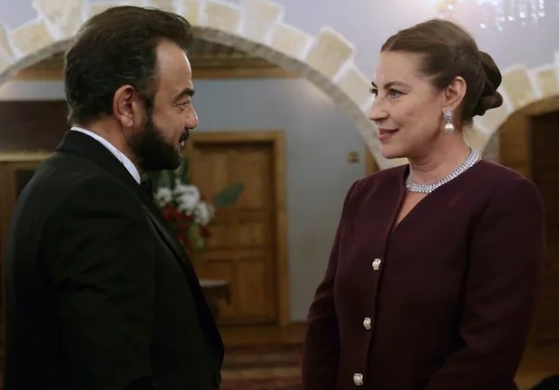 bir-zamanlar-cukurova-43-bolum-canli-izle-mujganin-hamilelik-haberi-her-seyi-degistiriyor-1573144540852.jpg Bir Zamanlar Çukurova 43. bölüm izle! Müjgan'ın hamilelik haberi her şeyi değiştiriyor-2