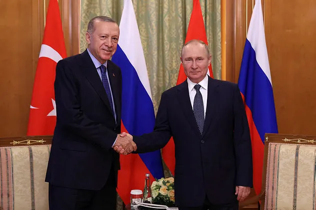 Financial Times'tan Türkiye ve Başkan Erdoğan'a 4 günde ikinci tehdit dolu yazı