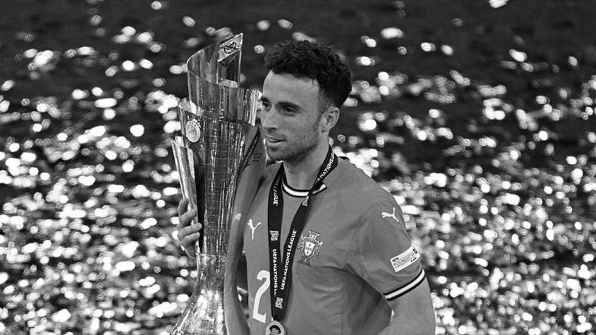 Futbol dünyası şokta! Liverpool'un yıldızı Diogo Jota ve kardeşi trafik kazasında hayatını kaybetti