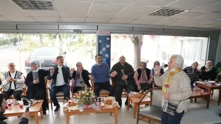 Cumhur İttifakı'nın İstanbul Büyükşehir Belediye Başkan adayı Murat Kurum'dan 'huzurevi' ziyareti!