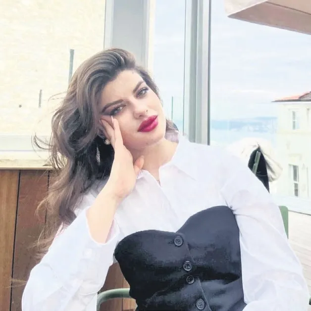 ’Bir bavul var edebiyete gidecek’