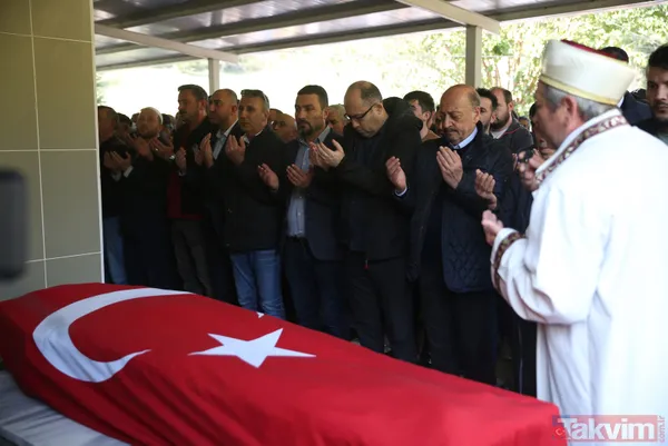 SON DAKİKA: Amasra Bartın'da maden faciasında hayatlarını kaybeden işçiler son yolculuğuna uğurlanıyor - 2