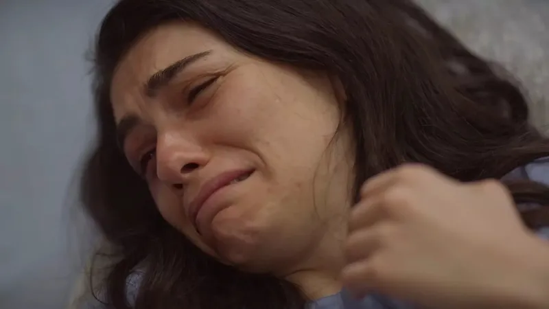 1709532438731.jpeg İnci Taneleri'nde Final Krizi! Başrolün Ayrılışı Diziyi Bitiriyor mu?-2