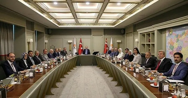 AK Parti MYK toplantısı sona erdi