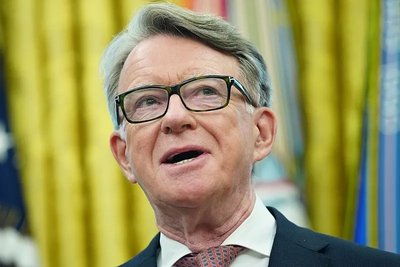 ingilterede-epstein-dugumu-eski-buyukelci-peter-mandelson-dosyasi-cikmazda-1787515738749.jpeg İngiltere’de Epstein krizi: Peter Mandelson soruşturması ABD’ye takıldı-4