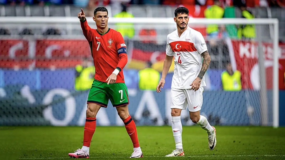 Samet Akaydın eski günlerine geri döndü