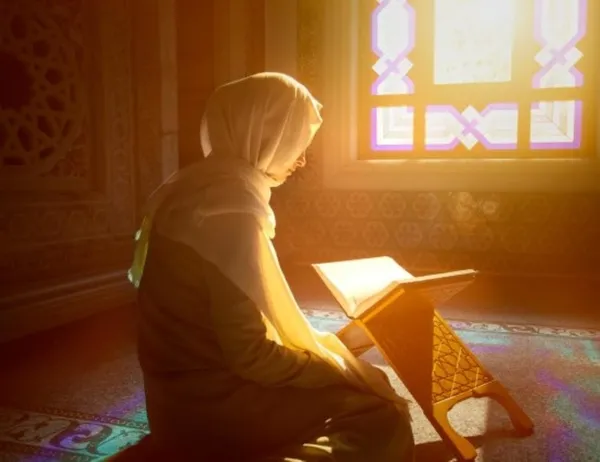 Kadınlar Cuma namazı kılmak zorunda mı? | Prof. Dr. Nihat Hatipoğlu cevapladı-9