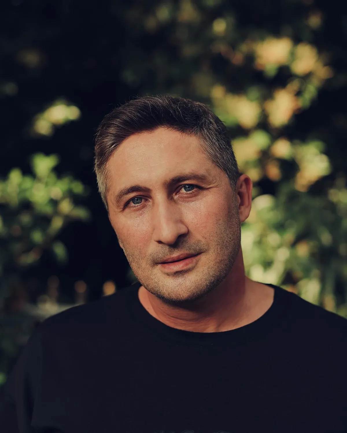 ihanet-iddialarinin-ardindan-sabri-sarioglundan-romantik-kutlama-1776761868827.jpg İhanet iddialarının ardından Sabri Sarıoğlu'ndan romantik kutlama-8