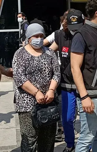 Kocaeli'deki 18 yıllık faili meçhul cinayetin arkasından yasak aşk çıktı! Otomobilde diri diri yakmışlar...