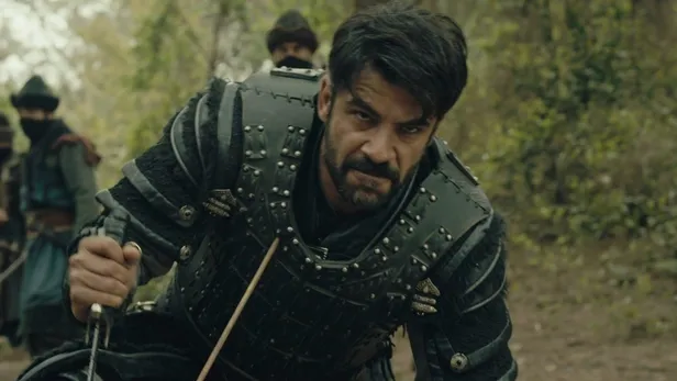 kurulus-osmana-yeni-dusman-geldi-bala-hatun-ve-turgut-alpin-olum-doseginde-oldugu-diziye-efsane-transfer-mogol-1653482960556.jpg Bala Hatun ve Turgut Alp'in ölüm döşeğinde olduğu diziye efsane transfer! Kuruluş Osman'a yeni düşman geldi! Moğol komutanı Cebe kimdir?-5