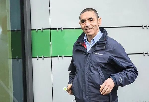 dunyayi-kurtaran-koronavirus-asisini-gelistiren-prof-dr-ugur-sahin-mutevaziligiyla-dikkat-cekti-1608675173438.jpeg Dünyayı kurtaran koronavirüs aşısını geliştiren Prof. Dr. Uğur Şahin mütevazılığıyla dikkat çekti-2