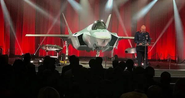 turk-f-35lerini-ilgilendiriyor-skandal-tasari-abd-senatosuna-sunuldu-1591907309747.jpeg Türk F-35'lerini ilgilendiriyor! Skandal tasarı ABD Senatosu'na sunuldu...-3