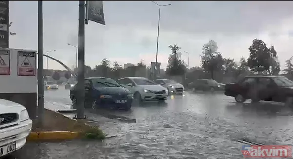Sağanak ve dolu yağışı Ankara'yı yine felç etti! Yollar göle döndü, iş yerlerini su bastı - 33