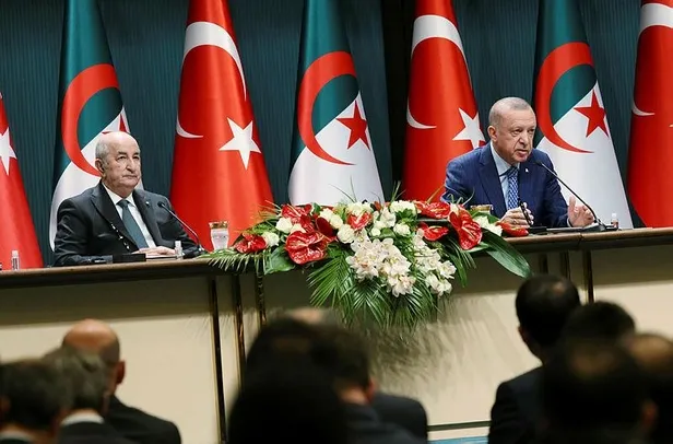 son-dakika-baskan-erdogan-ve-cezayir-cumhurbaskani-tebbundan-onemli-aciklamalar-1652723592195.jpeg